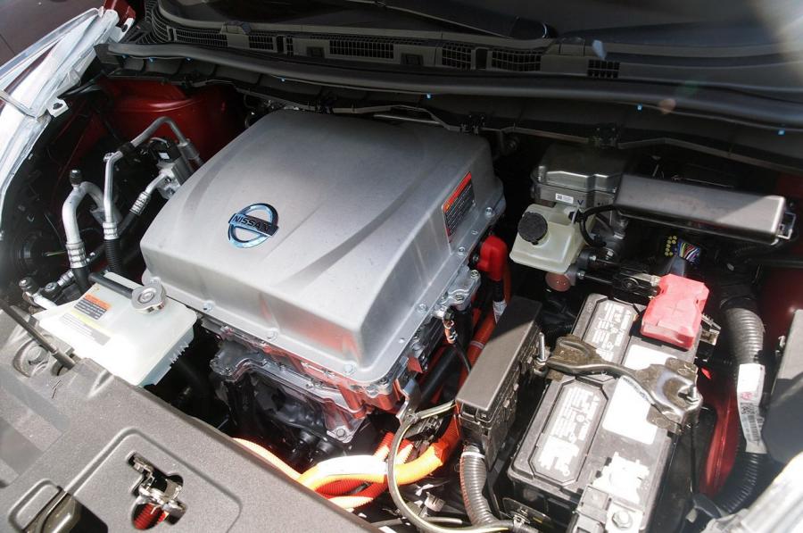  Nissan Leaf 2013 года  (фото 7 из 63)